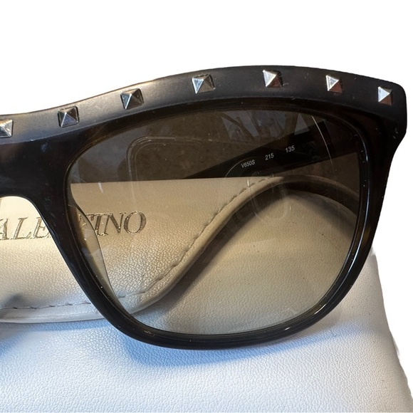 Valentino Rockstud sunglasses - gently used - Picture 3 of 10